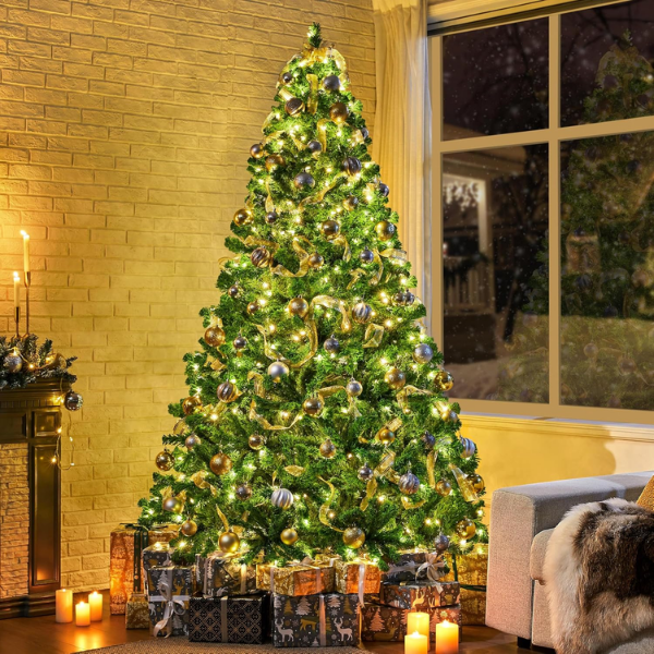 Pre-Lit Artificial Christmas Tree with 250 Warm White Lights