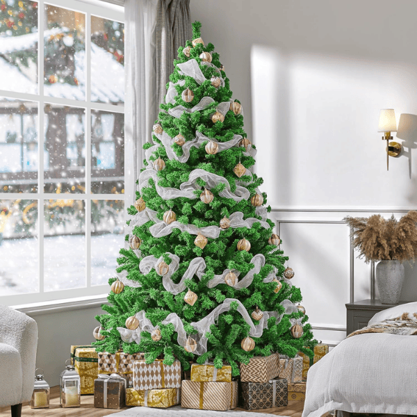 Pre-Lit Artificial Christmas Tree with 250 Warm White Lights